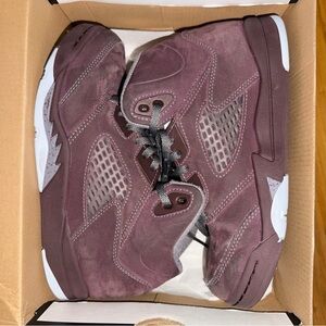Air Jordan 5 SE Burgundy